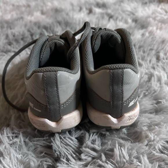 Nike Baseball cleats child’s size 13 - Picture 3 of 3